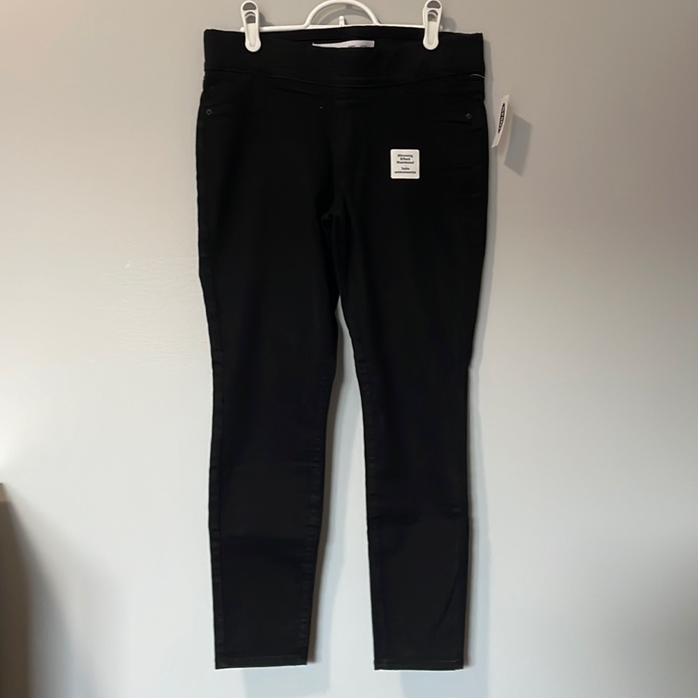 BNWT Old Navy Super Skinny Black Jeggings Petite